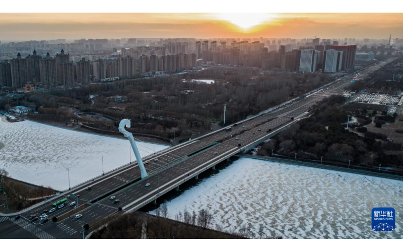 敕勒川桥